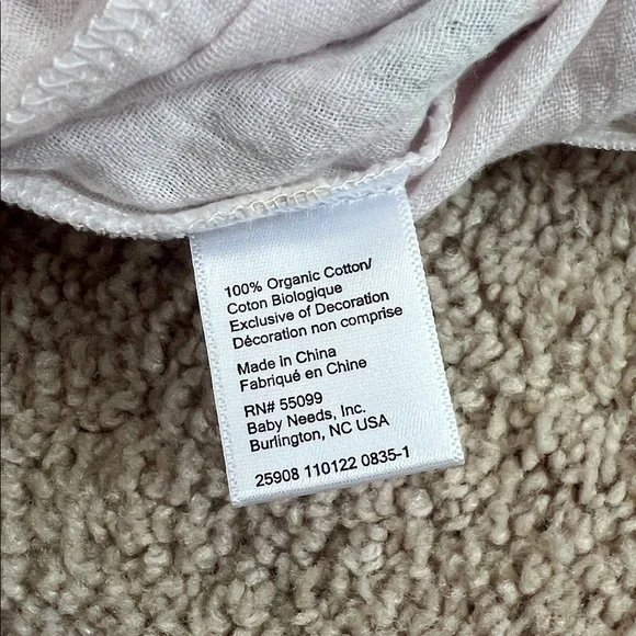 9-12 Month Elegant Baby Matching Set. NWT. - Picture 7 of 10